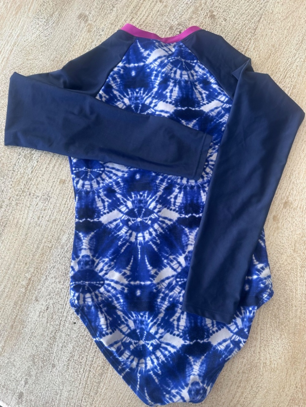 Girls Rash Guard - Picture 2 of 3